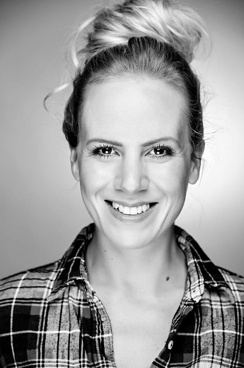 Fotograf Fürth, Künstlerportraits mit mit Stefanie Schmidts, © Klaus Gruber | dolphin photography