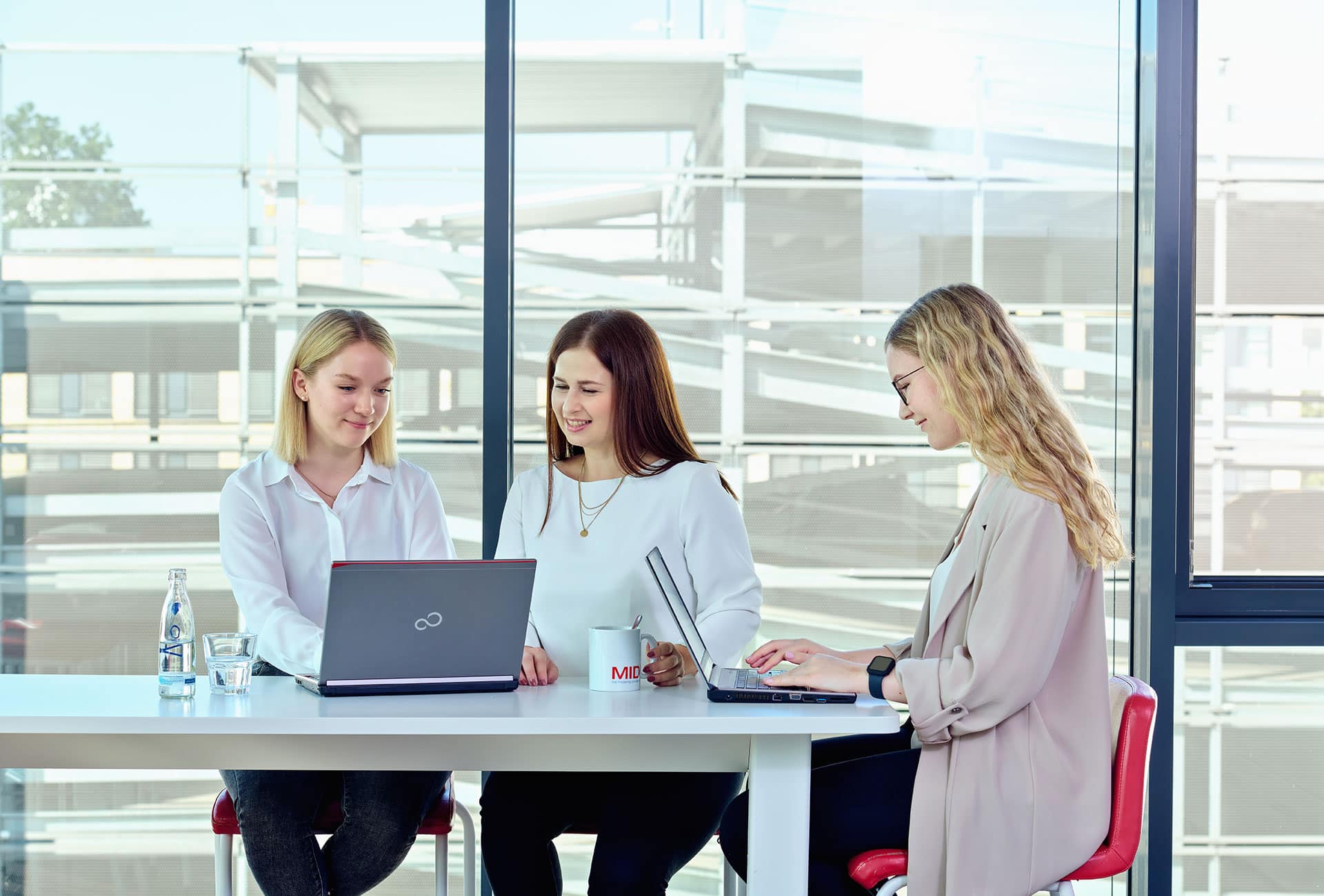 Fotograf Fürth, Imagefotografie für MID-GmbH
