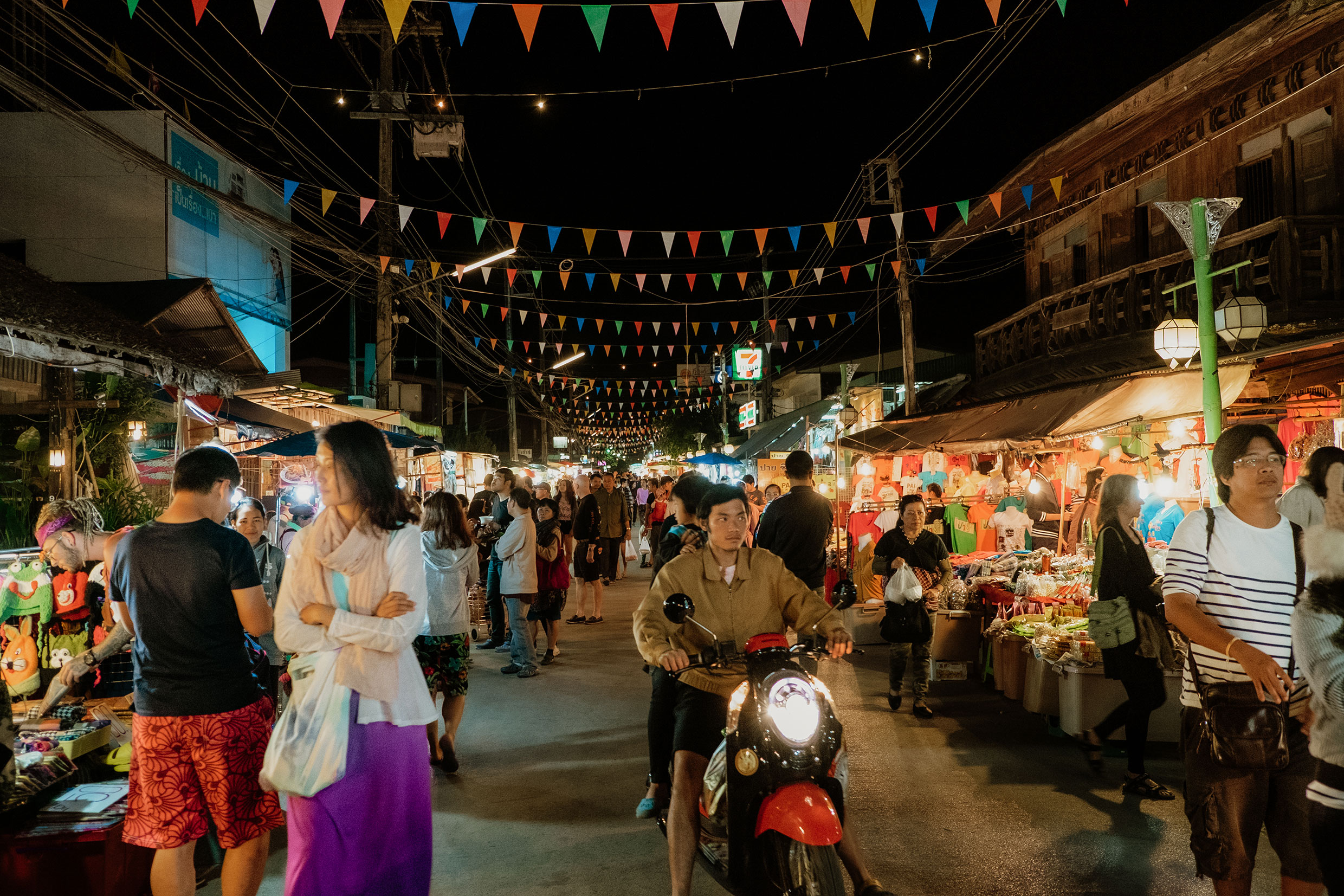 auf dem Mae Hong Son Loop in Nordthailand - Fotograf Fürth, © Klaus Gruber | dolphin photography