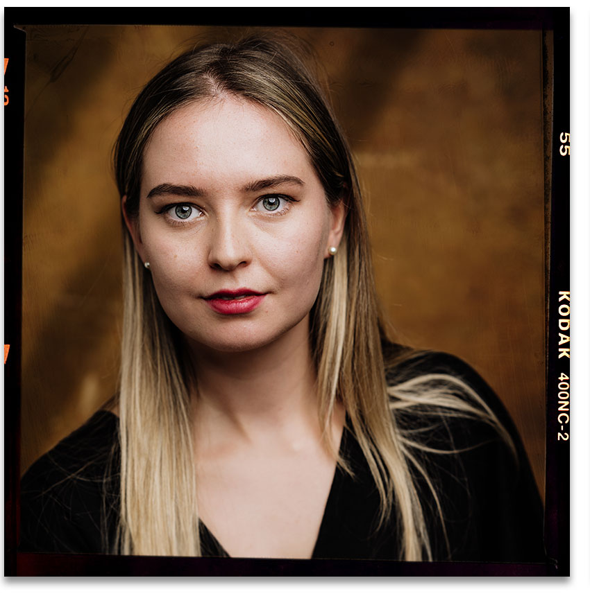 Künstlerfotos mit der Opernsängerin Eline Bosma Künstlerfotos mit der Opernsängerin Eline Bosma